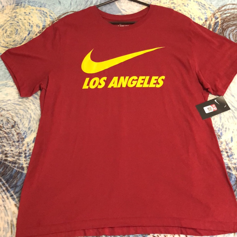 XL NIKE LOS ANGELES USC COLORS THE NIKE TEE